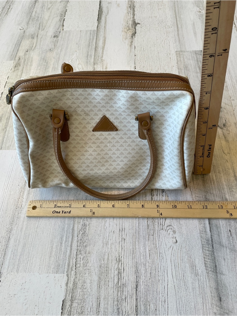 1984 Vintage Liz Claiborne Cream Satchel Handbag with Tan Trim